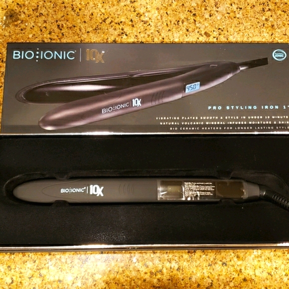 Bio Ionic 10x Straightening and Styling Iron - Picture 2 of 5